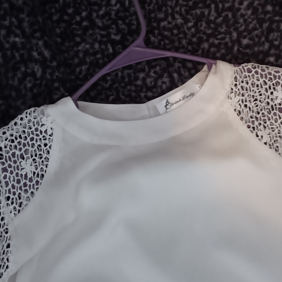 White lace dress. Can also be used as a blouse. - Picture 5 of 5